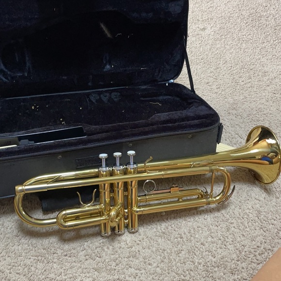 Trumpet - Picture 1 of 11